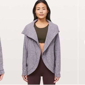 Lululemon • Rulu Rally Wrap • Size 8
